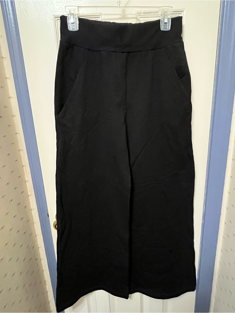 LOBO MAU Black Wide Leg Sweatshirt Pants, Size M